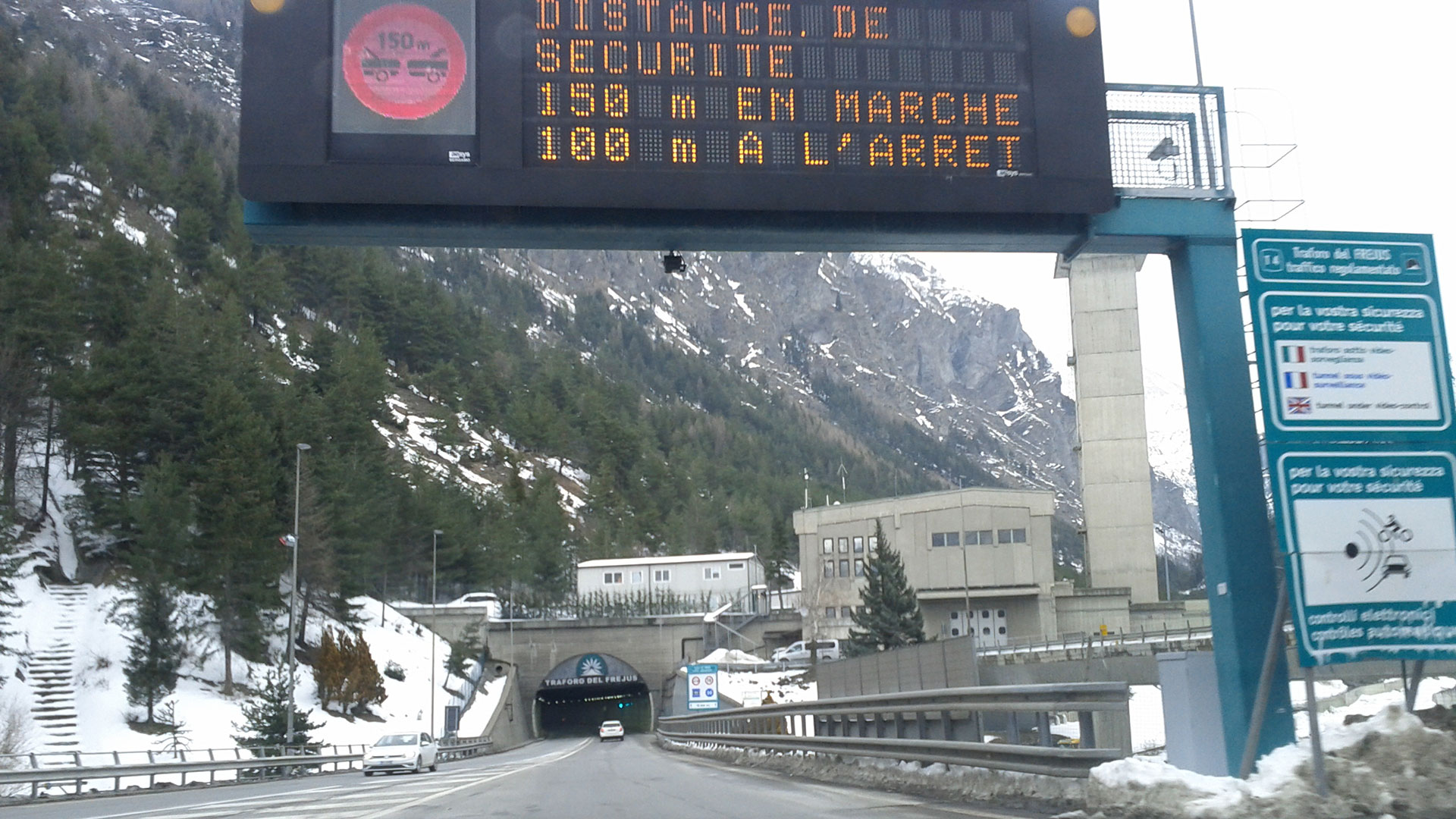 Frejus Road Tunnel Bardonecchia 1920x1080 small v4
